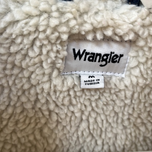 Urban Outfitters Wrangler Sherpa Lined Denim Jacket - Picture 7 of 8